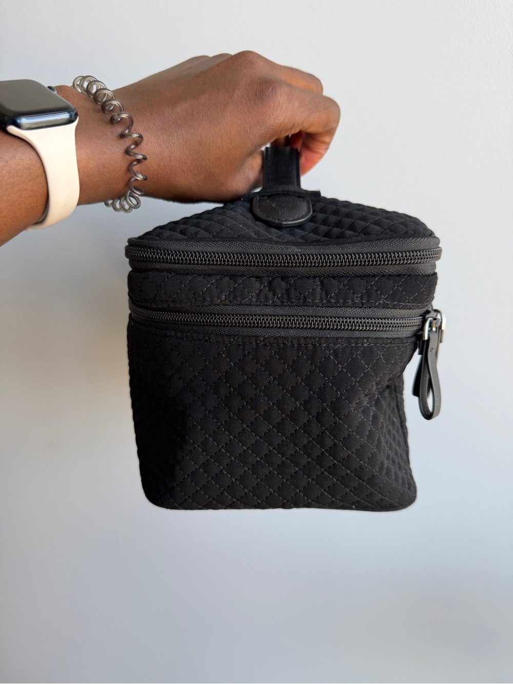 Vera Bradley Black Quilted Travel Cosmetic Case with Top Handle - Picture 2 of 7